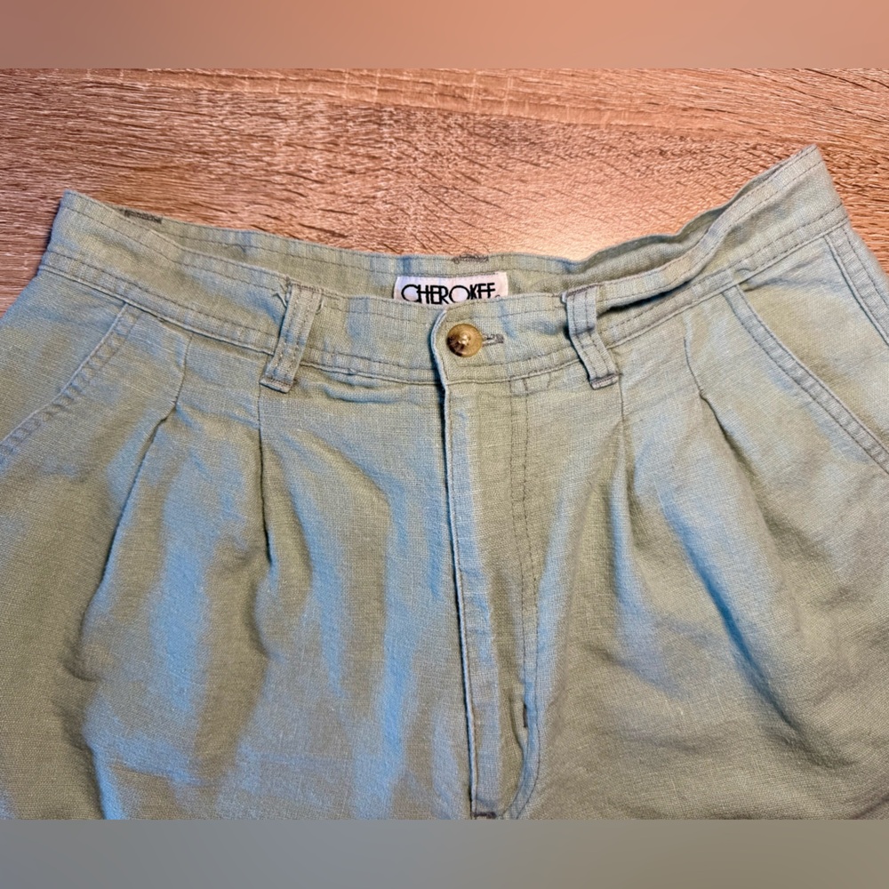 Vintage Cherokee Pleated Shorts - Picture 3 of 5